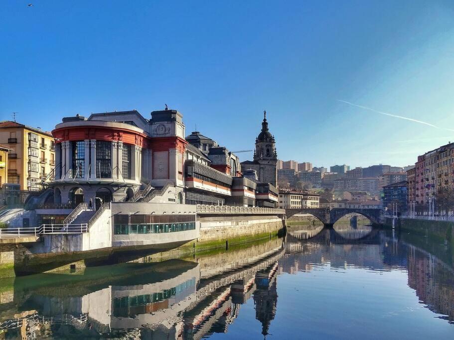 Basurto'S Urban Apartment Bilbao Bagian luar foto